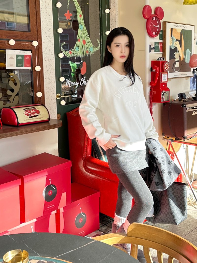 Givenchy Paris Embossed Crewneck Sweatshirt White view