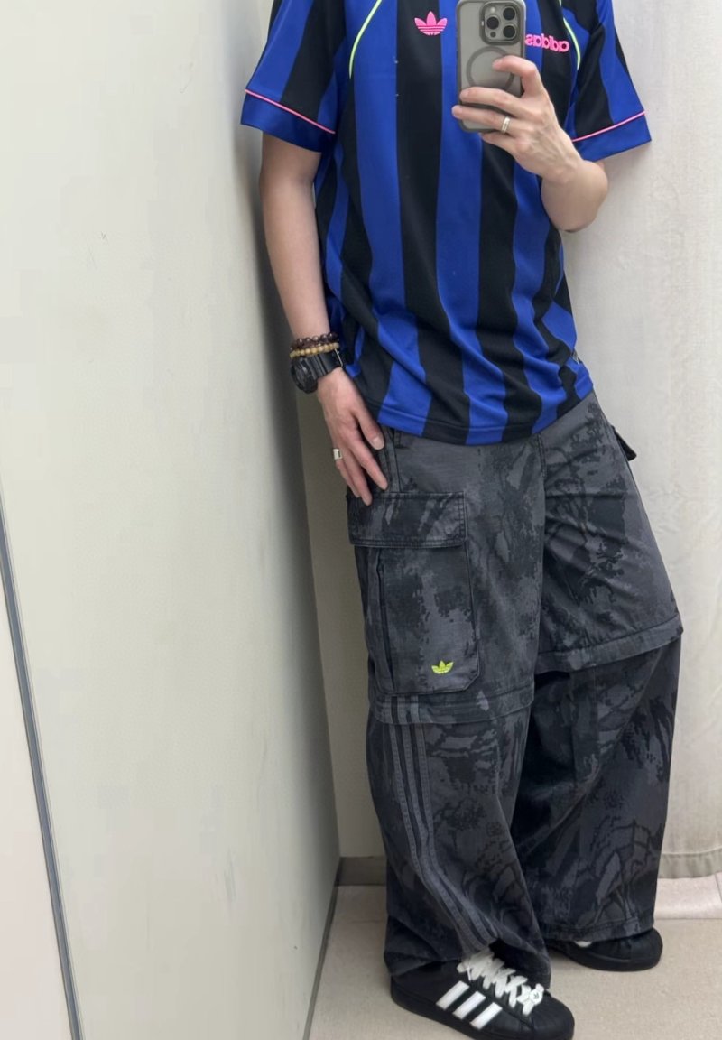 Adidas Originals Zip-Off Cargo Trousers Black Camo view