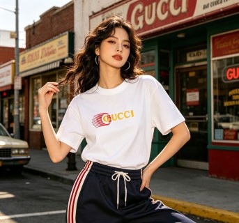 Gucci Logo Print White T-Shirt view 2