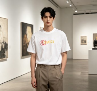 Gucci Logo Print White T-Shirt view 6