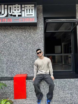 Cream Knit Crew Neck Sweater with Grey Wave Pattern view 4