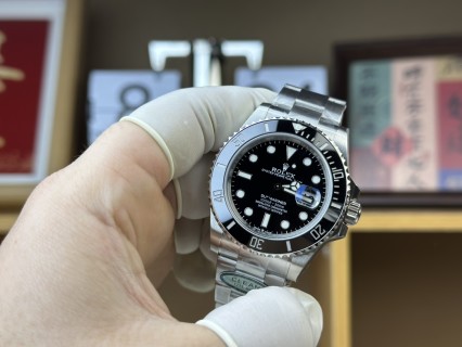 Rolex Submariner Black Dial Steel Watch view 3