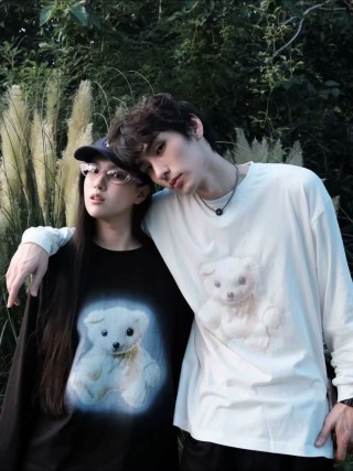 Black Oversized Long Sleeve T-Shirt with White Dog Graphic view 7