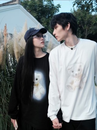 Black Oversized Long Sleeve T-Shirt with White Dog Graphic view 9