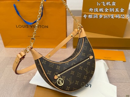 Louis Vuitton Loop Monogram Moon Crescent Shoulder Bag view 5