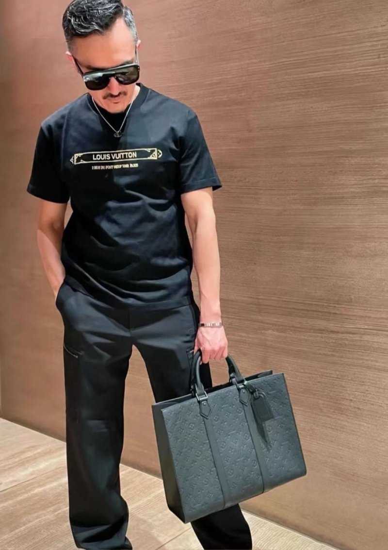 Louis Vuitton Black Gold Logo T-Shirt view