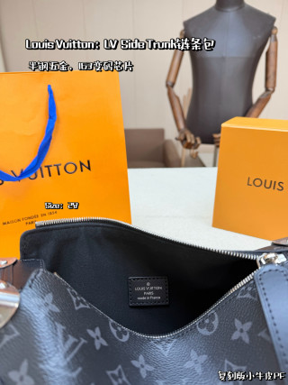 Louis Vuitton Side Trunk Chain Bag Black Monogram view 9