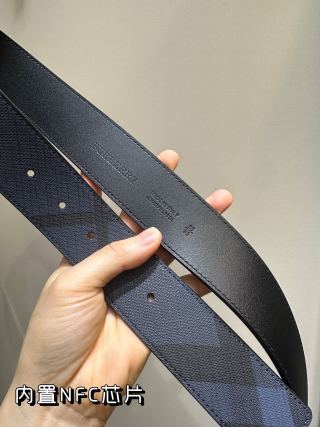 Burberry TB Reversible Leather Belt Navy view 6
