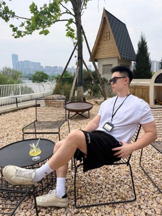 Black Essential Shorts with Side Pocket Detail view 9