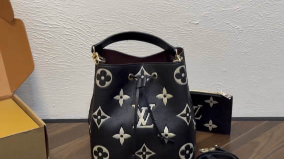 Louis Vuitton Monogram Black Leather Hobo Shoulder Bag video