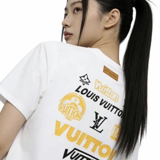 Louis Vuitton White Crew Neck T-Shirt with Golden Emblem view 4
