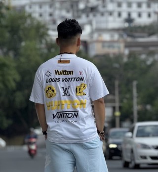 Louis Vuitton White Crew Neck T-Shirt with Golden Emblem view 7
