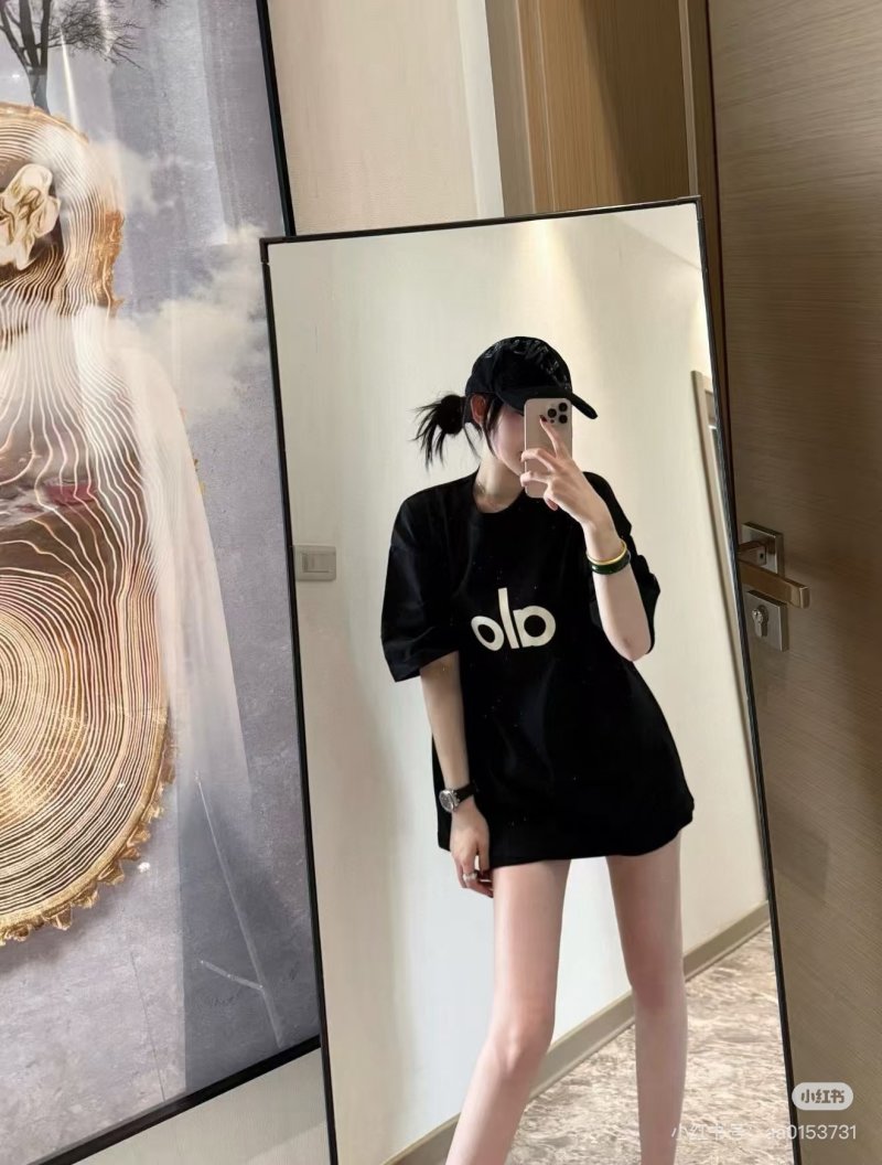 Alo Black Logo T-Shirt view