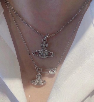 Vivienne Westwood Saturn Orb Pendant Necklace Silver view 5