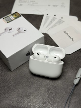 Apple AirPods Pro 3 White Wireless Earbuds view 5