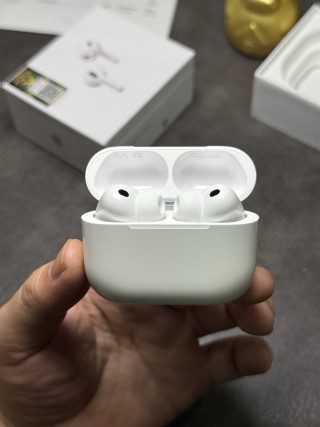 Apple AirPods Pro 3 White Wireless Earbuds view 7