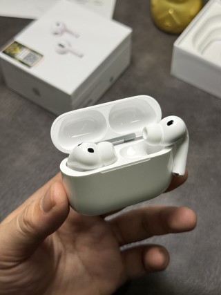 Apple AirPods Pro 3 White Wireless Earbuds view 8