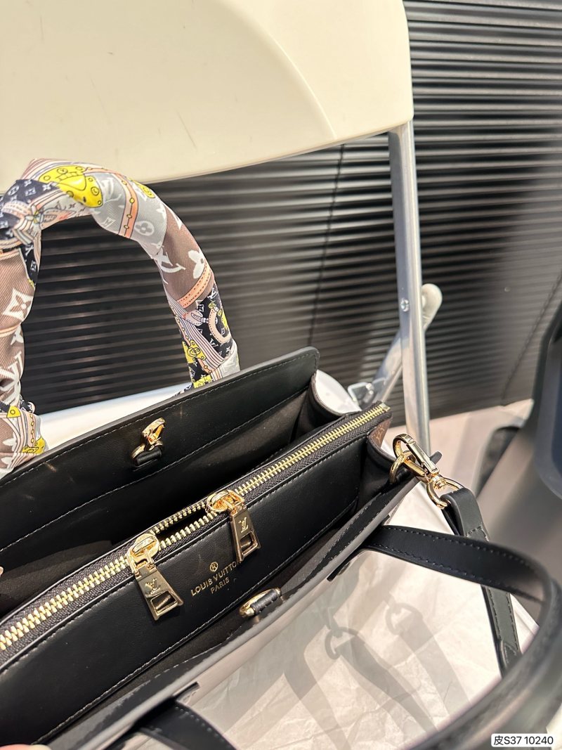 Louis Vuitton Epi Leather Handbag Black view