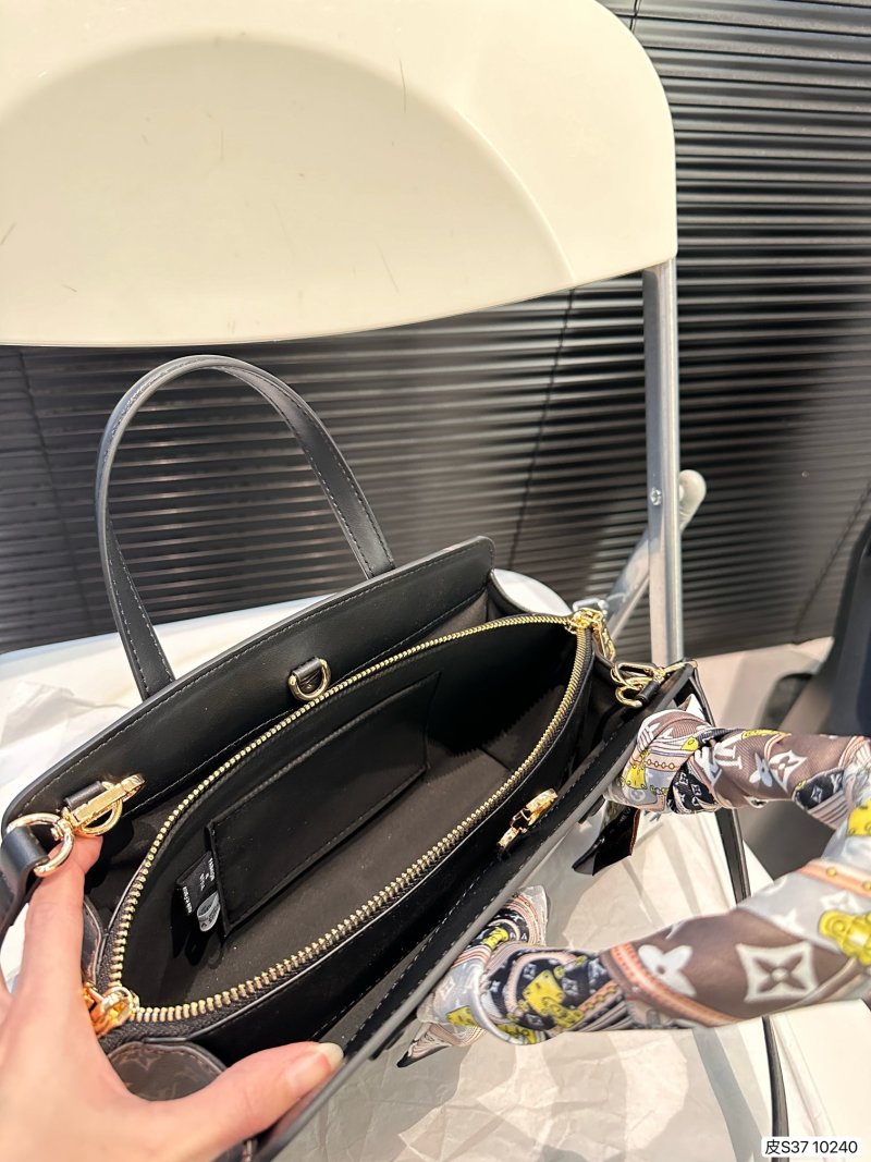Louis Vuitton Epi Leather Handbag Black view