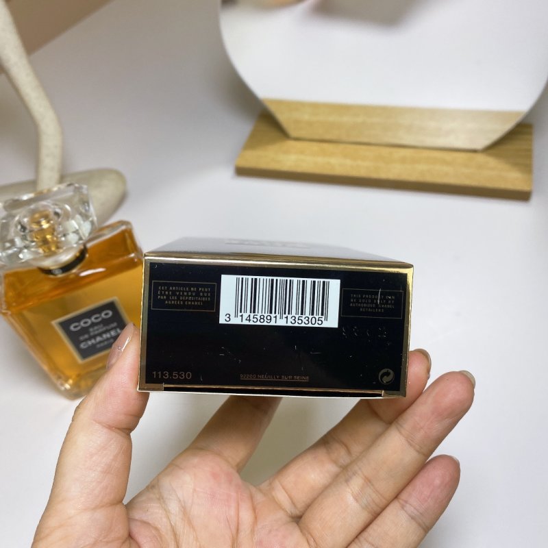 Chanel Coco Eau de Parfum 100ml Black Bottle view