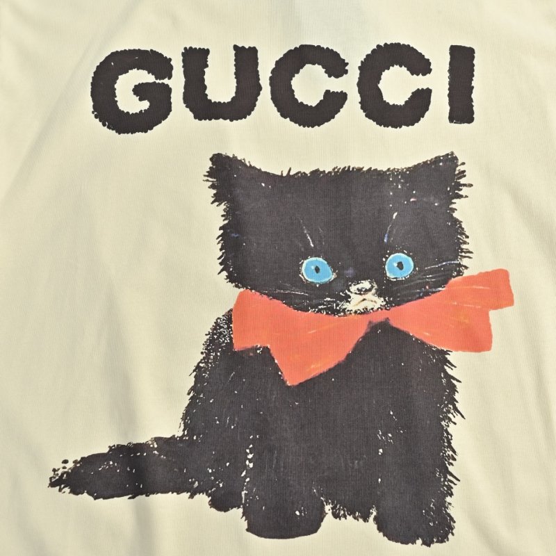 Gucci Black Cat Apple Cream T-Shirt view