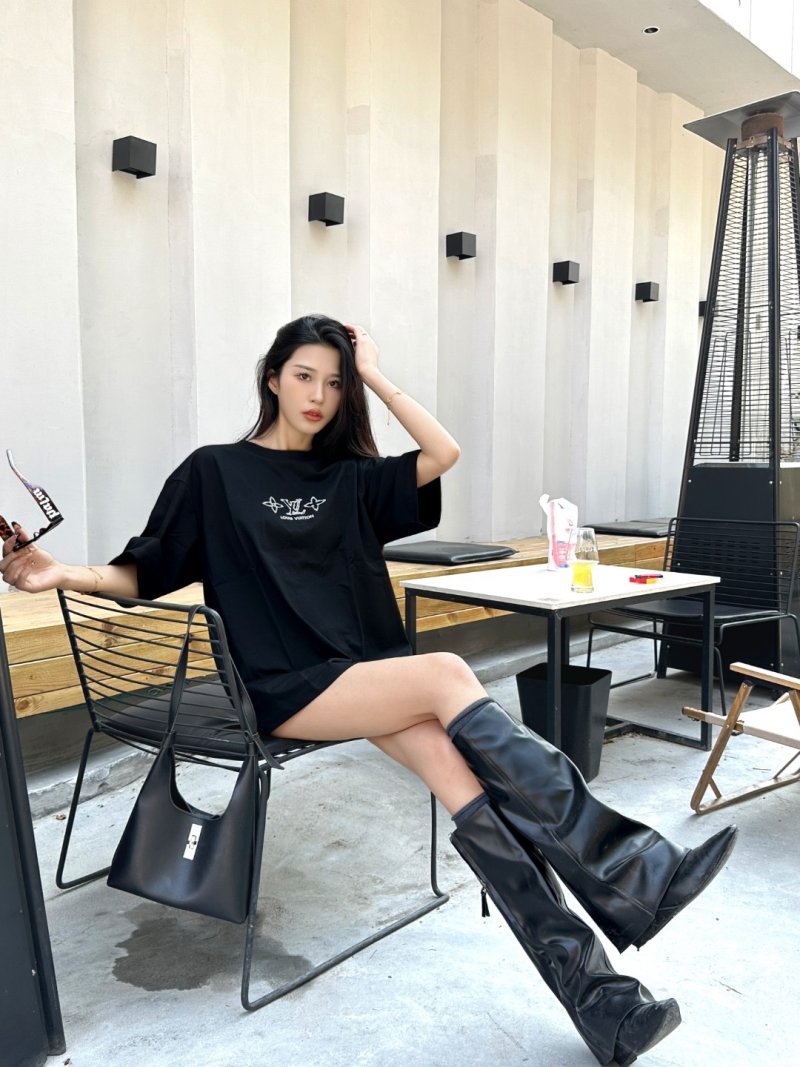 Louis Vuitton Star Monogram Black T-Shirt view