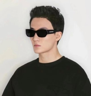 Balenciaga Logo Square Sunglasses Black view 3