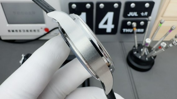 IWC Portugieser 7-Day Automatic Silver Dial Watch view 4