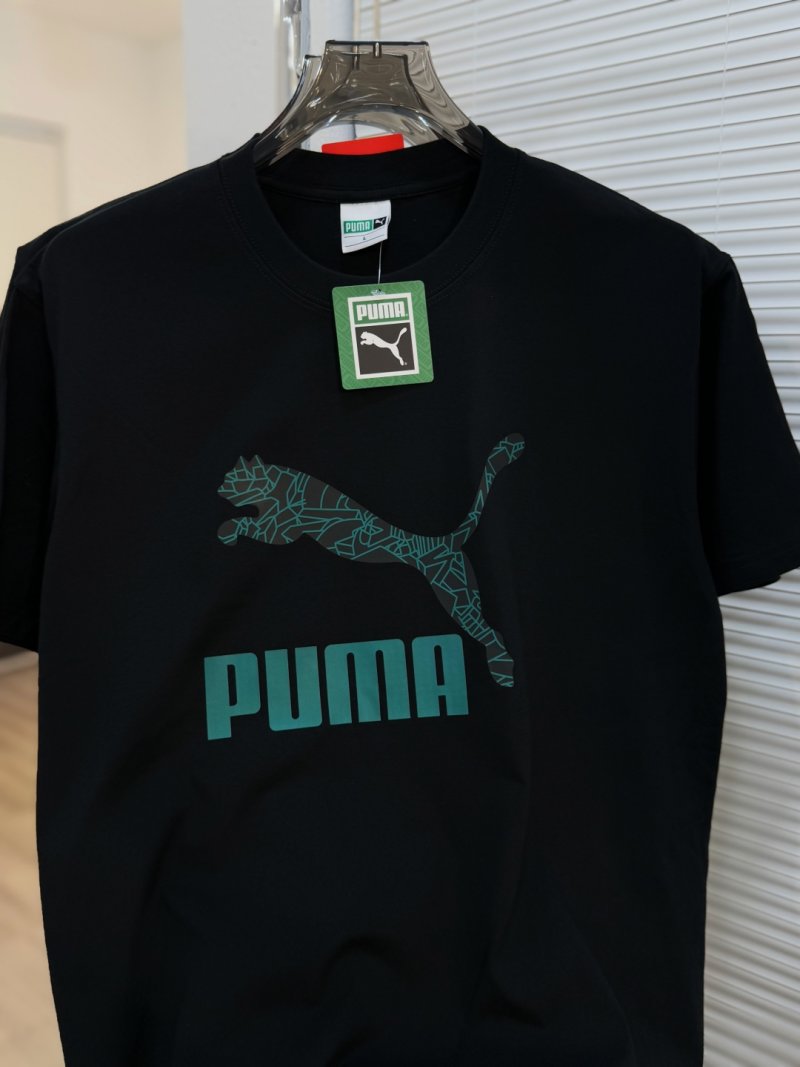 Puma Classic Logo Black T-Shirt view