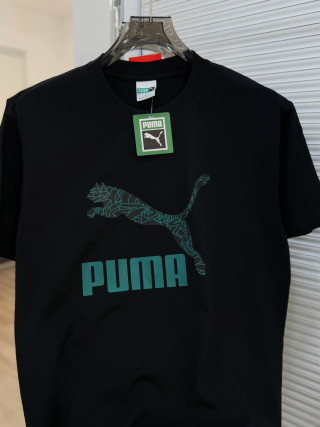 Puma Classic Logo Black T-Shirt view 9