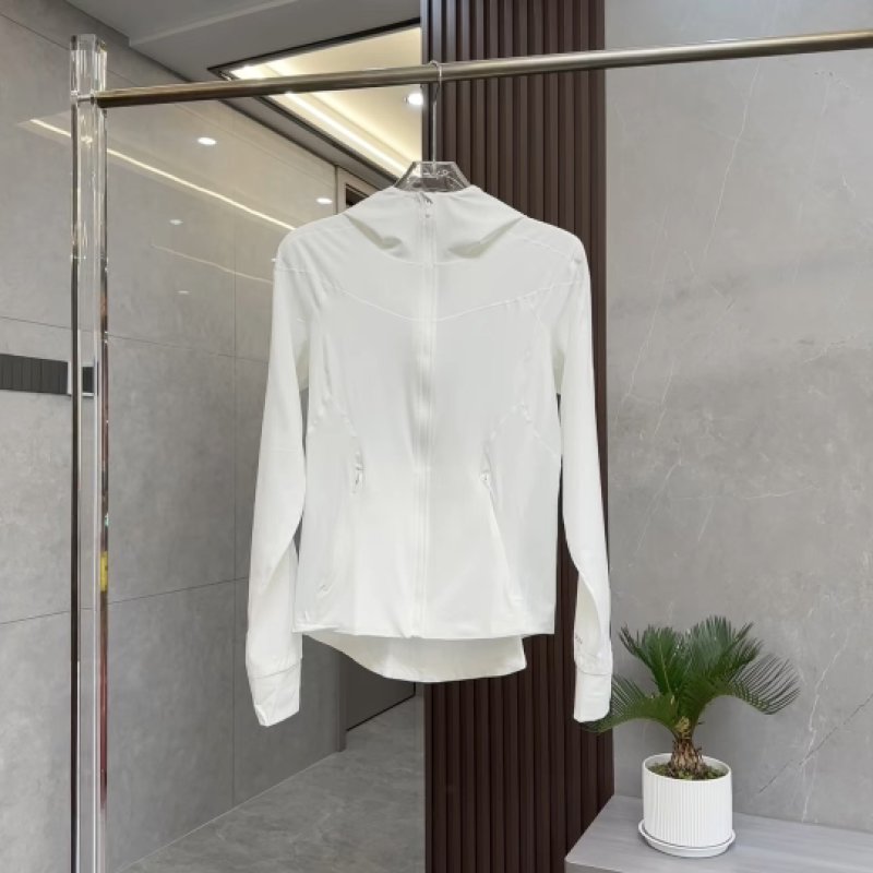 Lululemon Mist Over Hooded Windproof Jacket White view
