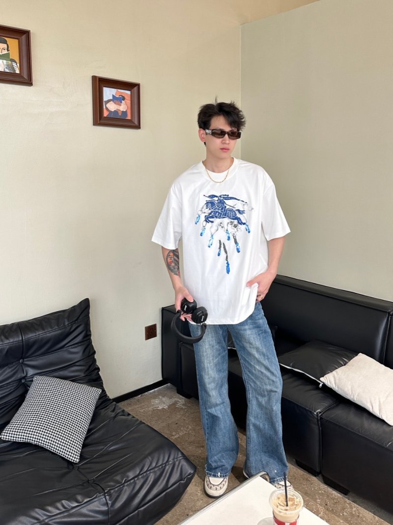Burberry White Blue Graphic Equestrian T-Shirt view
