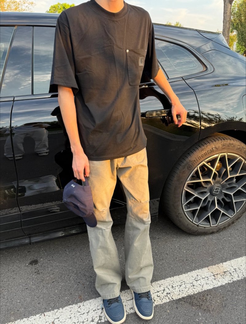 Black Pocket Crew Neck Short Sleeve T-Shirt view