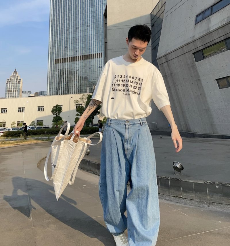 Maison Margiela Calendar Print White T-Shirt view