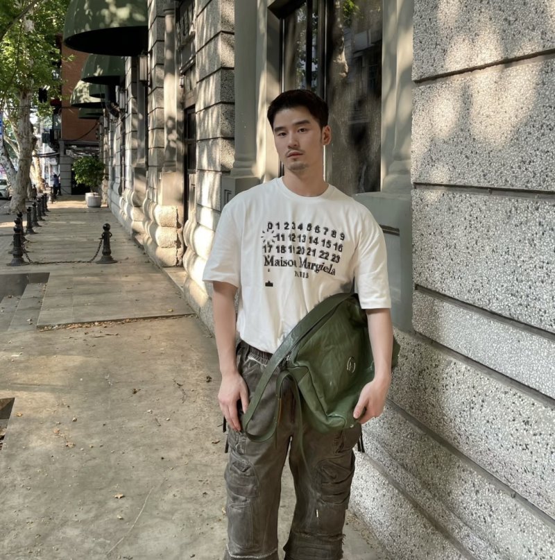 Maison Margiela Calendar Print White T-Shirt view