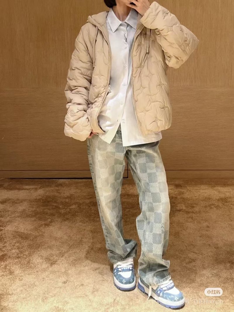 Louis Vuitton Quilted Puffer Jacket Beige view
