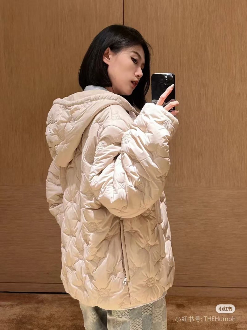 Louis Vuitton Quilted Puffer Jacket Beige view