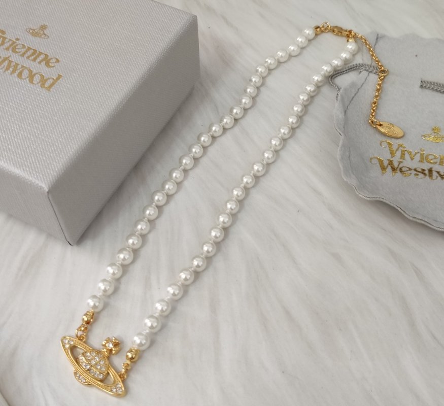 Vivienne Westwood Saturn Pearl Necklace Gold view