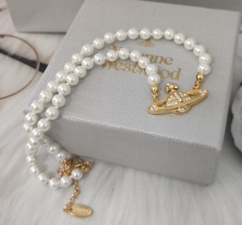 Vivienne Westwood Saturn Pearl Necklace Gold view 9