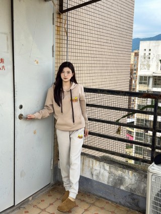 Fendi Cream Joggers with Logo Print view 5
