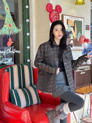 Fendi Monogram Quilted Jacket Brown view 2