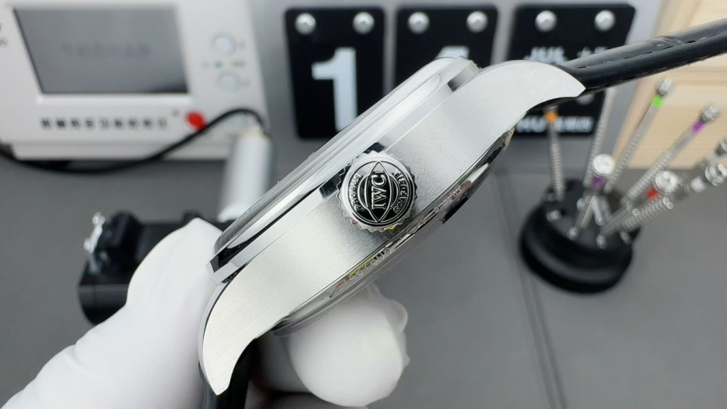 IWC Portugieser 7-Day Automatic Silver Dial Watch view