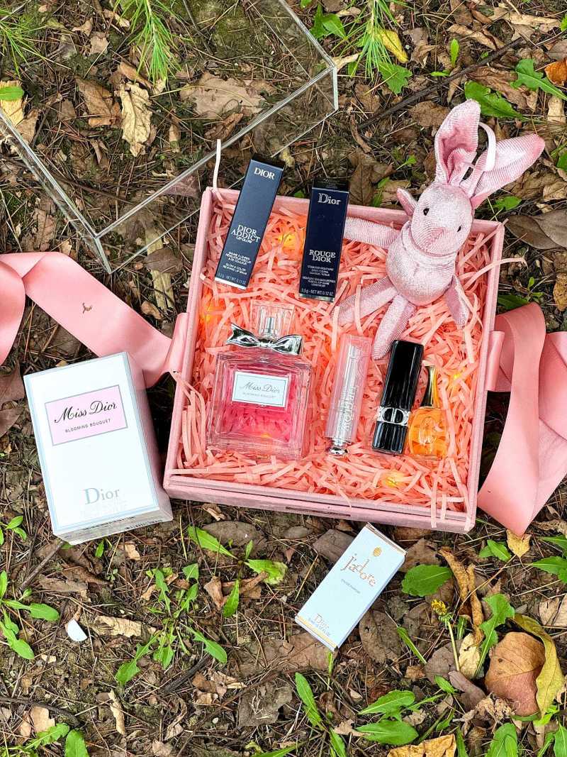 Dior Sweetheart & True Self Fragrance Luxury Gift Set view