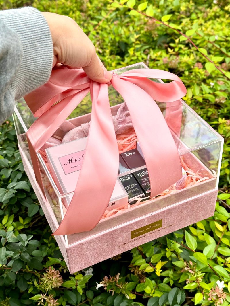 Dior Sweetheart & True Self Fragrance Luxury Gift Set view