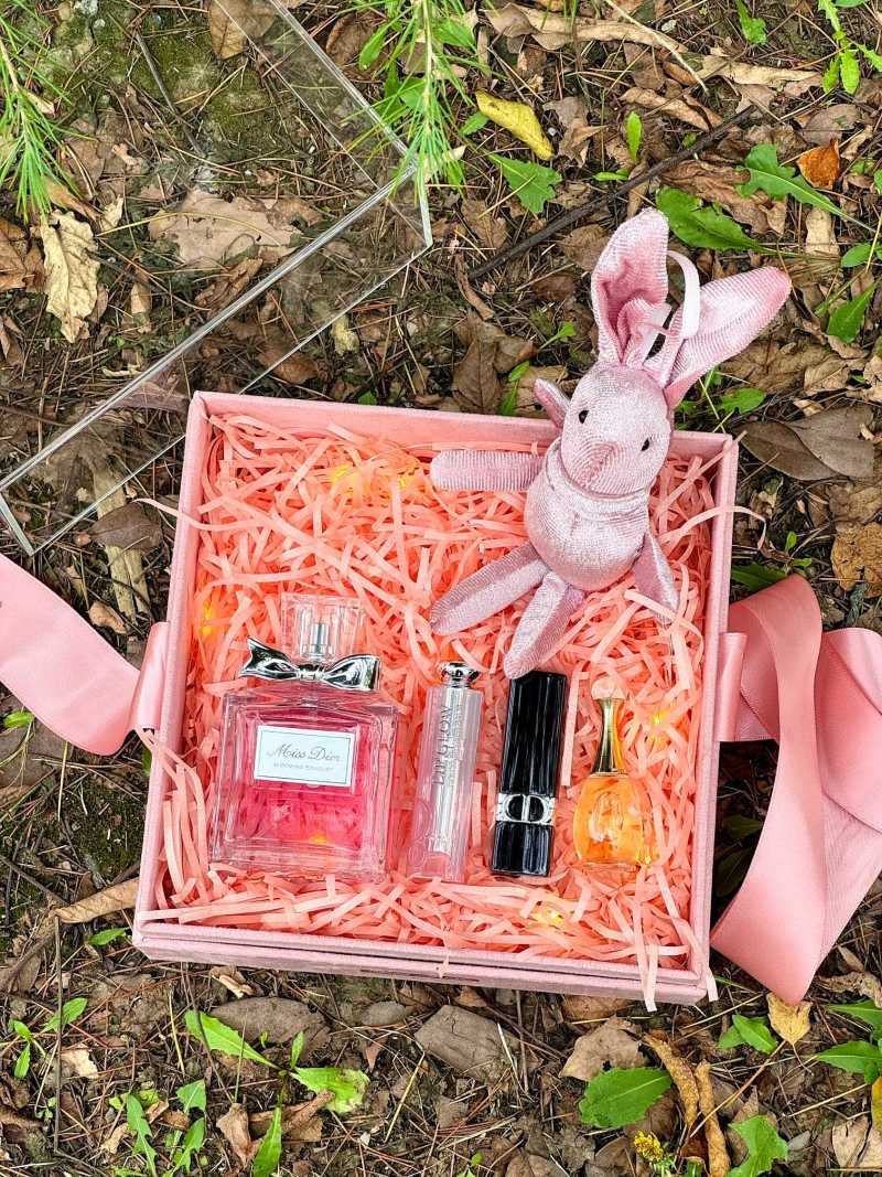 Dior Sweetheart & True Self Fragrance Luxury Gift Set view