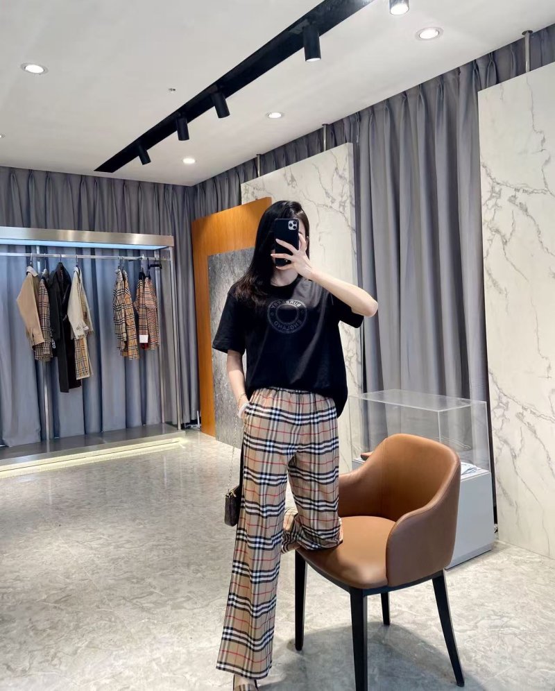 Burberry Check Plaid Wide-Leg Trousers Beige