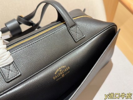 Balenciaga Black Bowling Shoulder Bag view 7