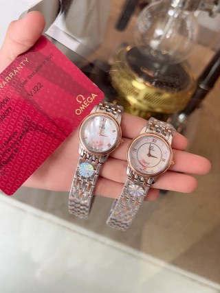 Omega DeVille 27mm Women's Quartz Watch Rose Gold view 4