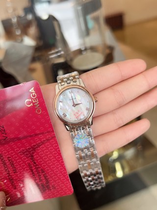 Omega DeVille 27mm Women's Quartz Watch Rose Gold view 5