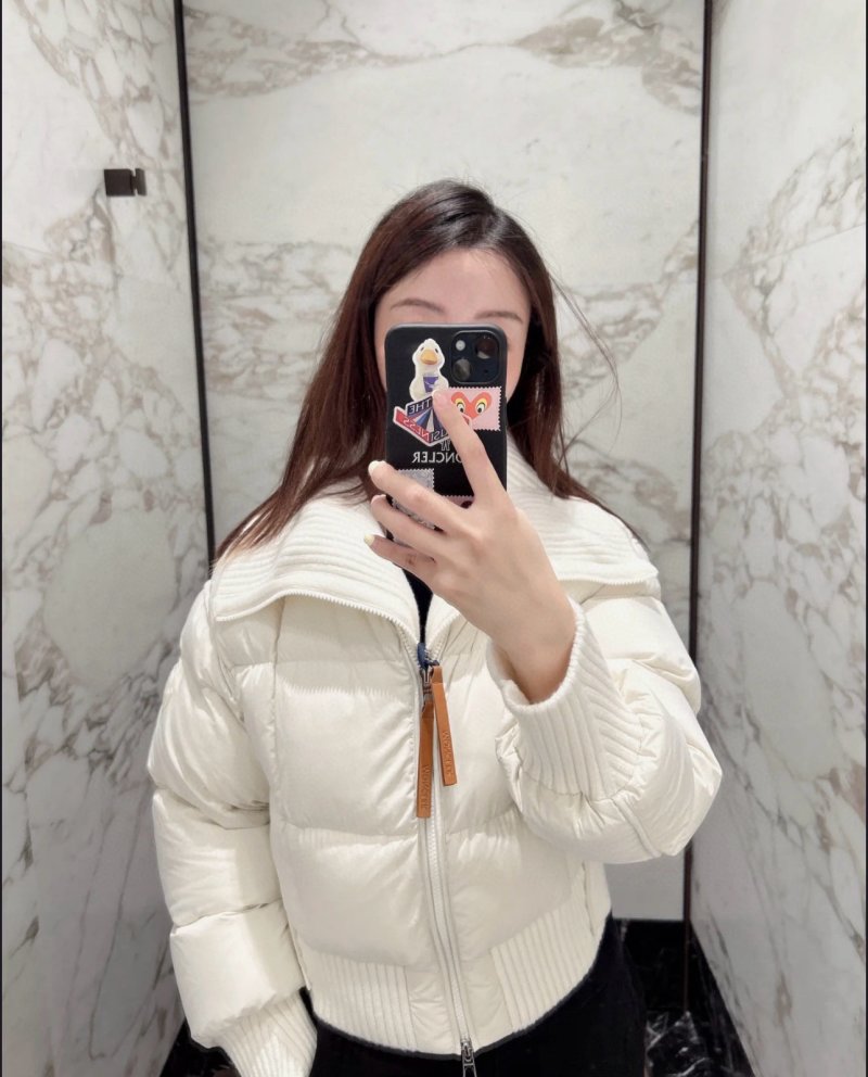 Women's Cream Puffer Down Jacket with Ribbed Collar